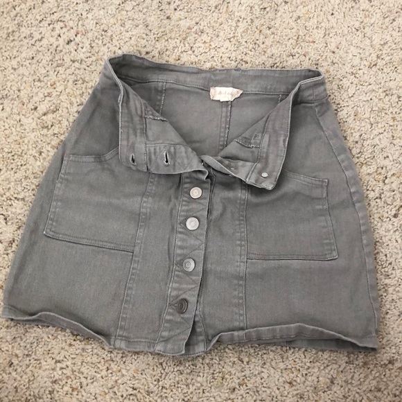Altar’d State Grey Denim Button-Up Skirt - Picture 4 of 4
